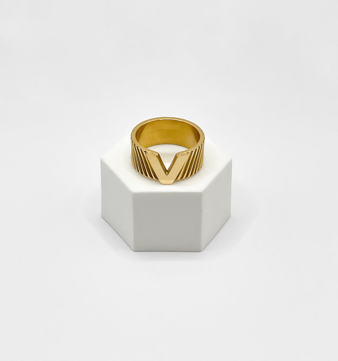 Vera Quinn Ring