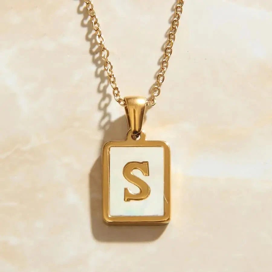 Golden Letter Necklace - madoucechérie